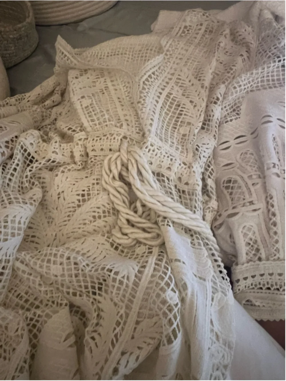 FARM Rio Morada Boa Guipure Lace Maxi Dress Cream - Picture 12 of 12